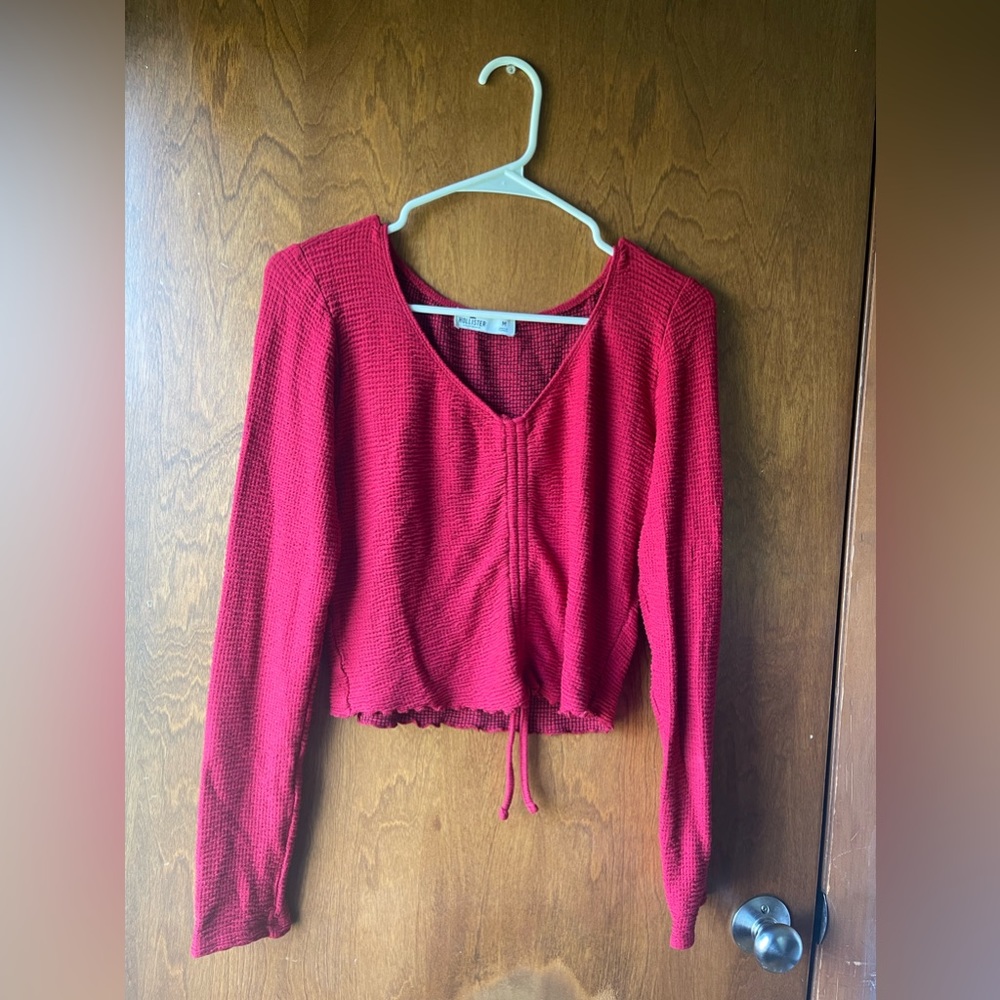 Hollister shirt size medium